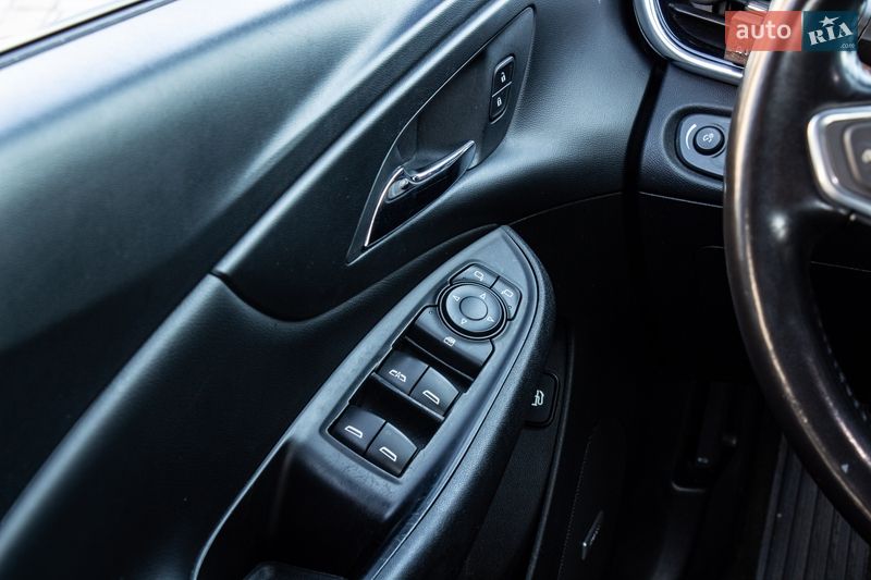 Хэтчбек Chevrolet Volt 2017 в Львове