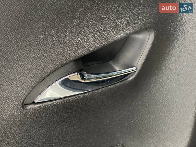 Хэтчбек Chevrolet Volt 2012 в Киеве