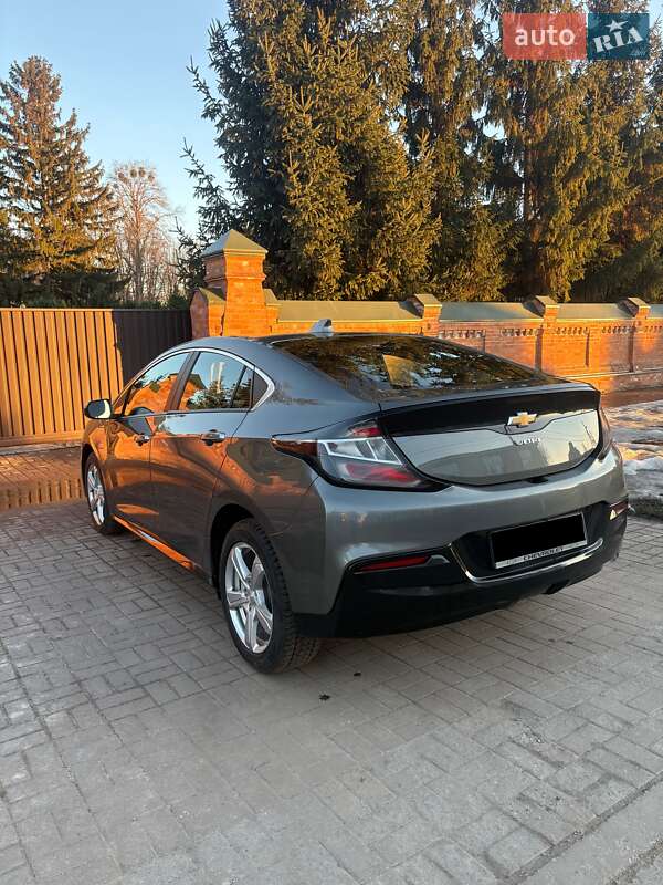 Хетчбек Chevrolet Volt 2017 в Зіньківі