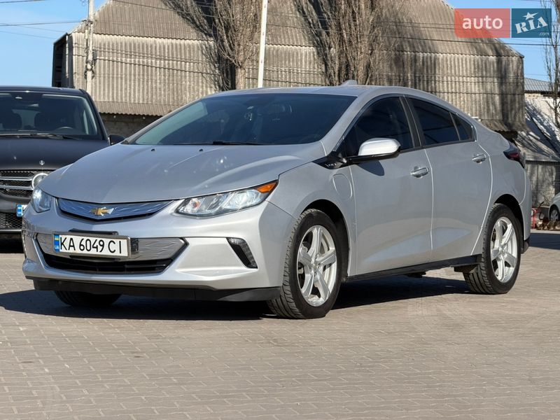 Хэтчбек Chevrolet Volt 2015 в Киеве