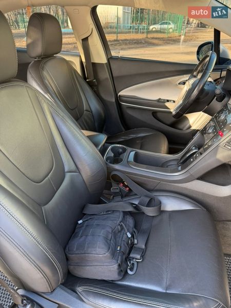 Хэтчбек Chevrolet Volt 2011 в Харькове