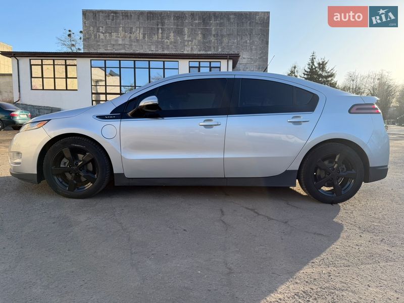 Хэтчбек Chevrolet Volt 2011 в Харькове