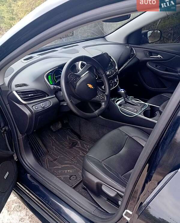 Хетчбек Chevrolet Volt 2017 в Києві