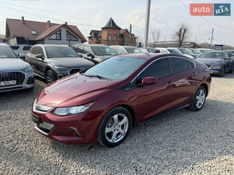 Хэтчбек Chevrolet Volt 2015 в Ивано-Франковске