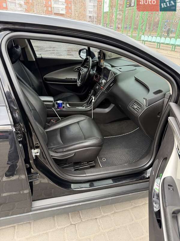 Хэтчбек Chevrolet Volt 2012 в Черкассах