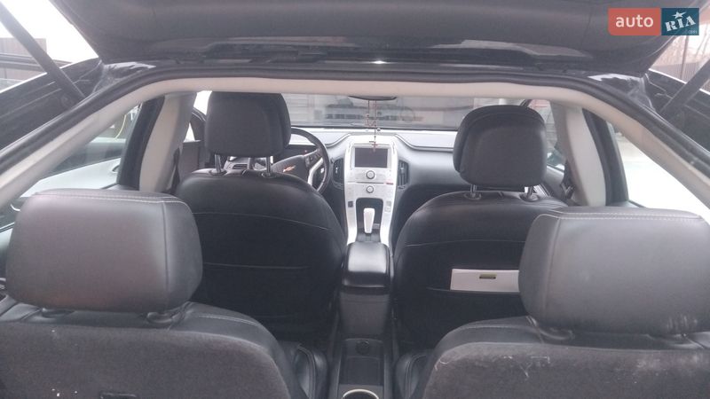 Хэтчбек Chevrolet Volt 2012 в Львове