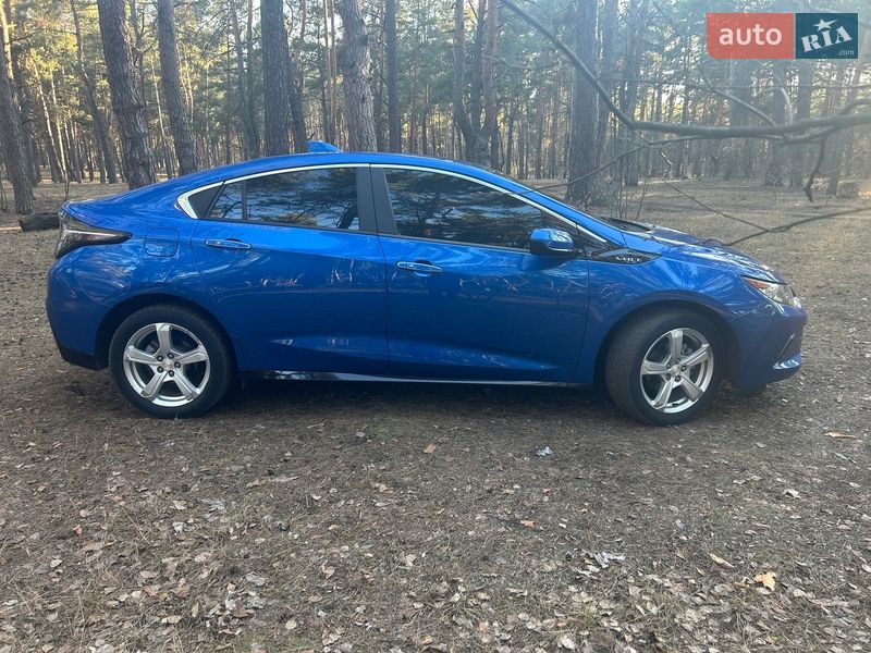 Хетчбек Chevrolet Volt 2017 в Києві
