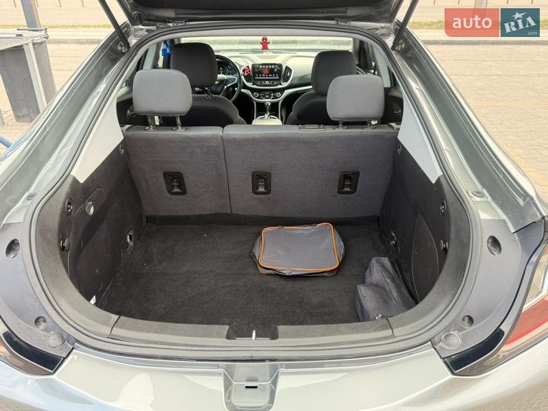 Хэтчбек Chevrolet Volt 2016 в Днепре