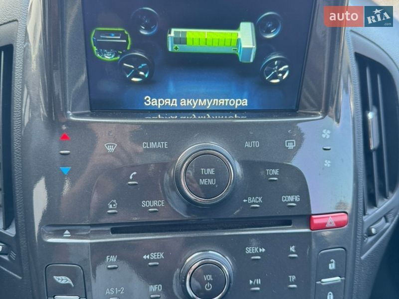 Хэтчбек Chevrolet Volt 2014 в Косове