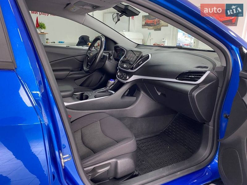 Хетчбек Chevrolet Volt 2017 в Києві