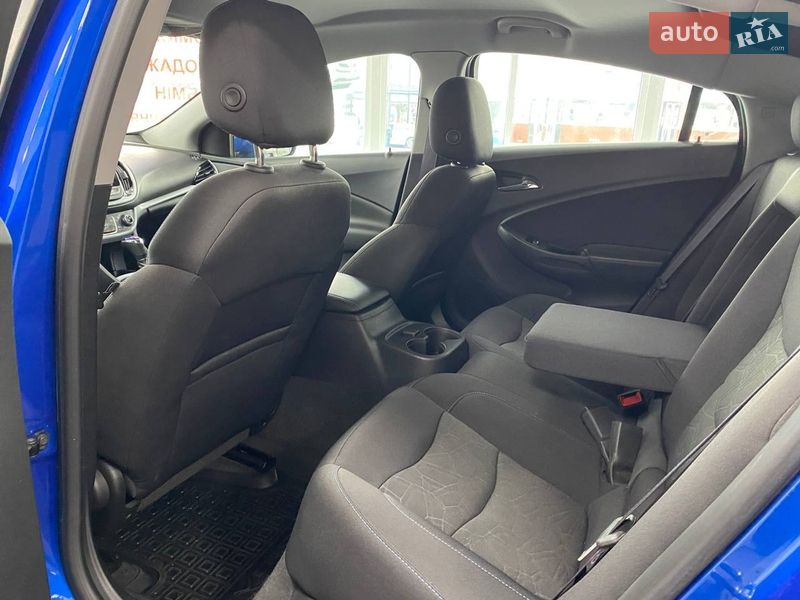 Хетчбек Chevrolet Volt 2017 в Києві