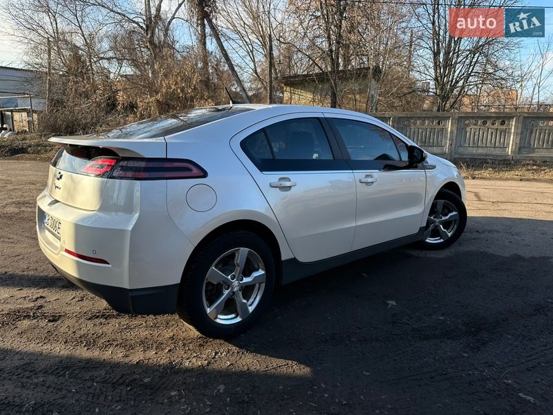 Хэтчбек Chevrolet Volt 2013 в Нежине фото 15 Хэтчбек Chevrolet Volt 2013 в Нежине