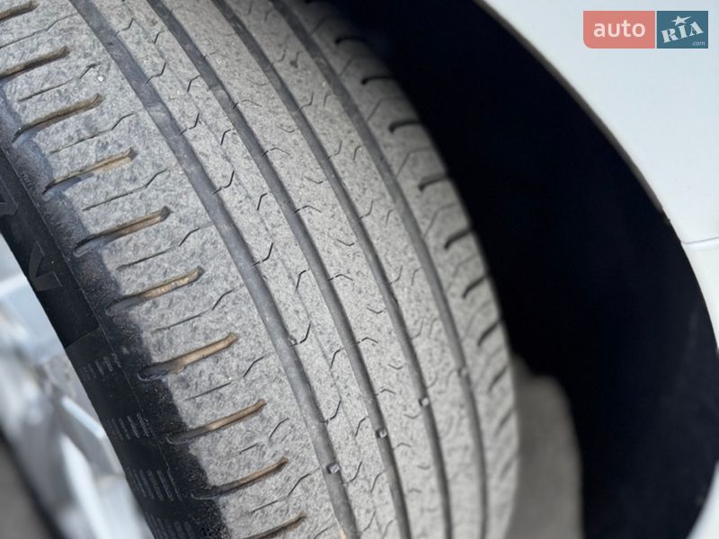 Хэтчбек Chevrolet Volt 2017 в Полтаве