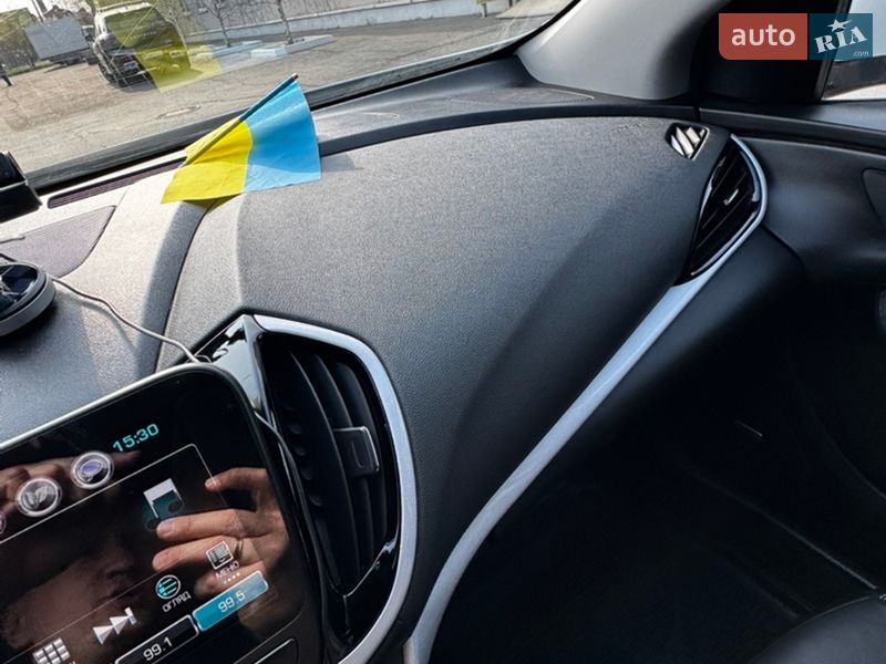 Хэтчбек Chevrolet Volt 2017 в Полтаве