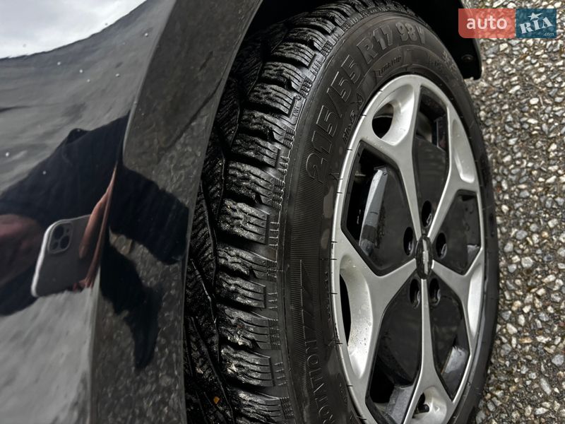 Хетчбек Chevrolet Volt 2015 в Івано-Франківську