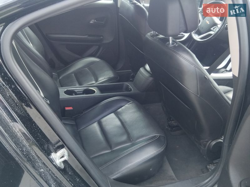 Хэтчбек Chevrolet Volt 2012 в Львове