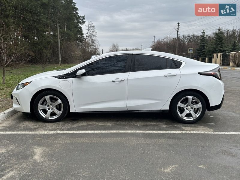 Хэтчбек Chevrolet Volt 2018 в Белогородке