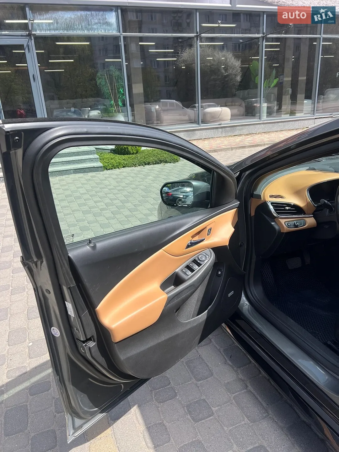 2016 Chevrolet Volt - мініатюра 9
