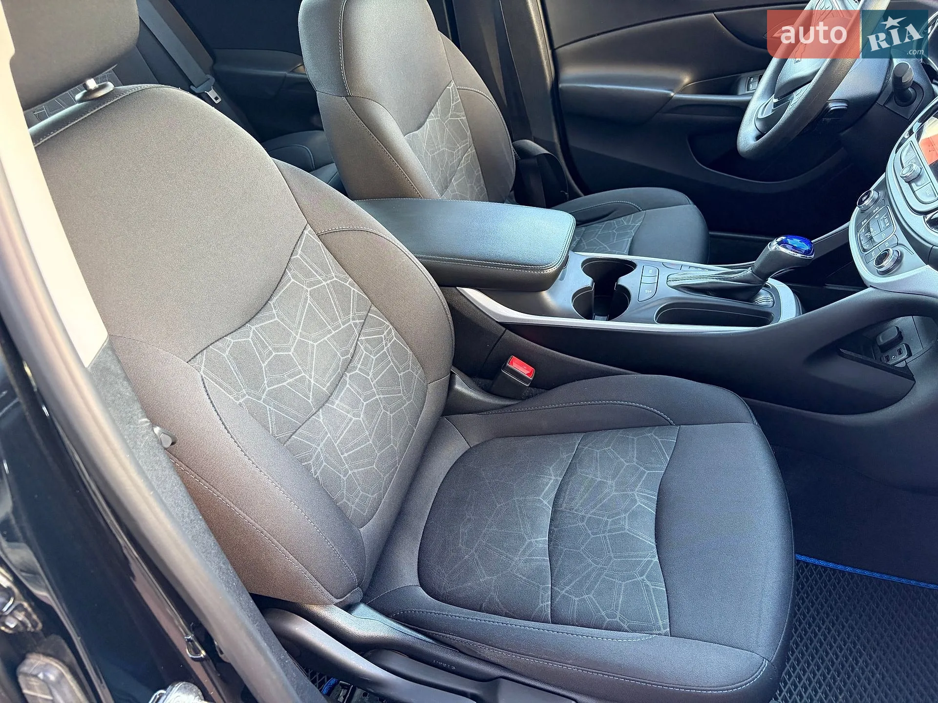 2018 Chevrolet Volt - мініатюра 16