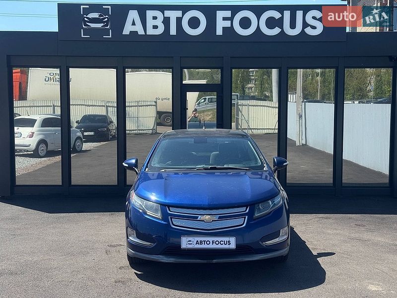 Хэтчбек Chevrolet Volt 2012 в Киеве