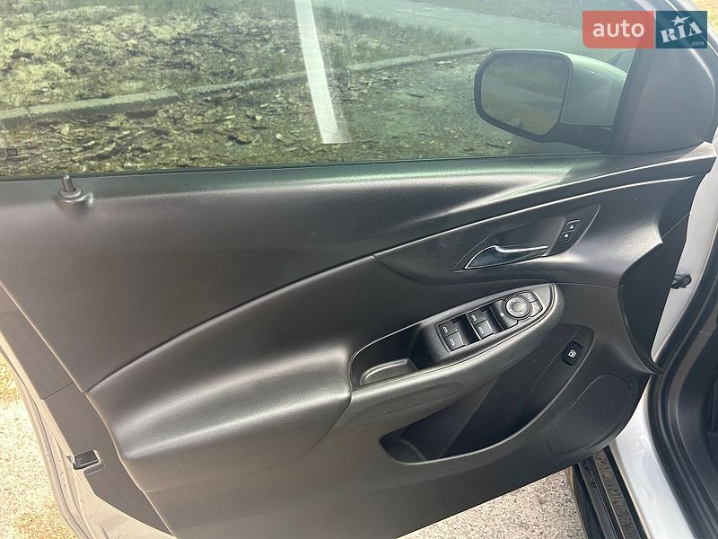 Хэтчбек Chevrolet Volt 2018 в Киеве