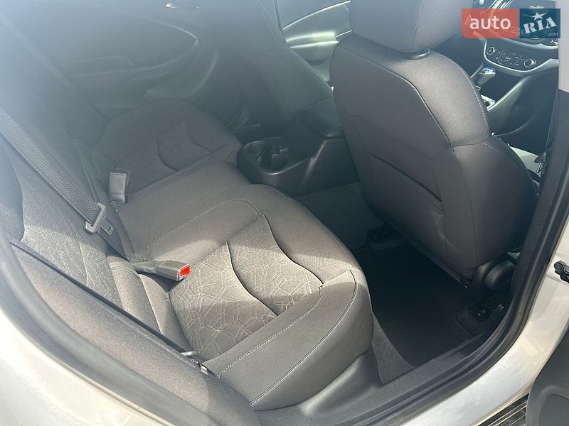 Хэтчбек Chevrolet Volt 2018 в Киеве