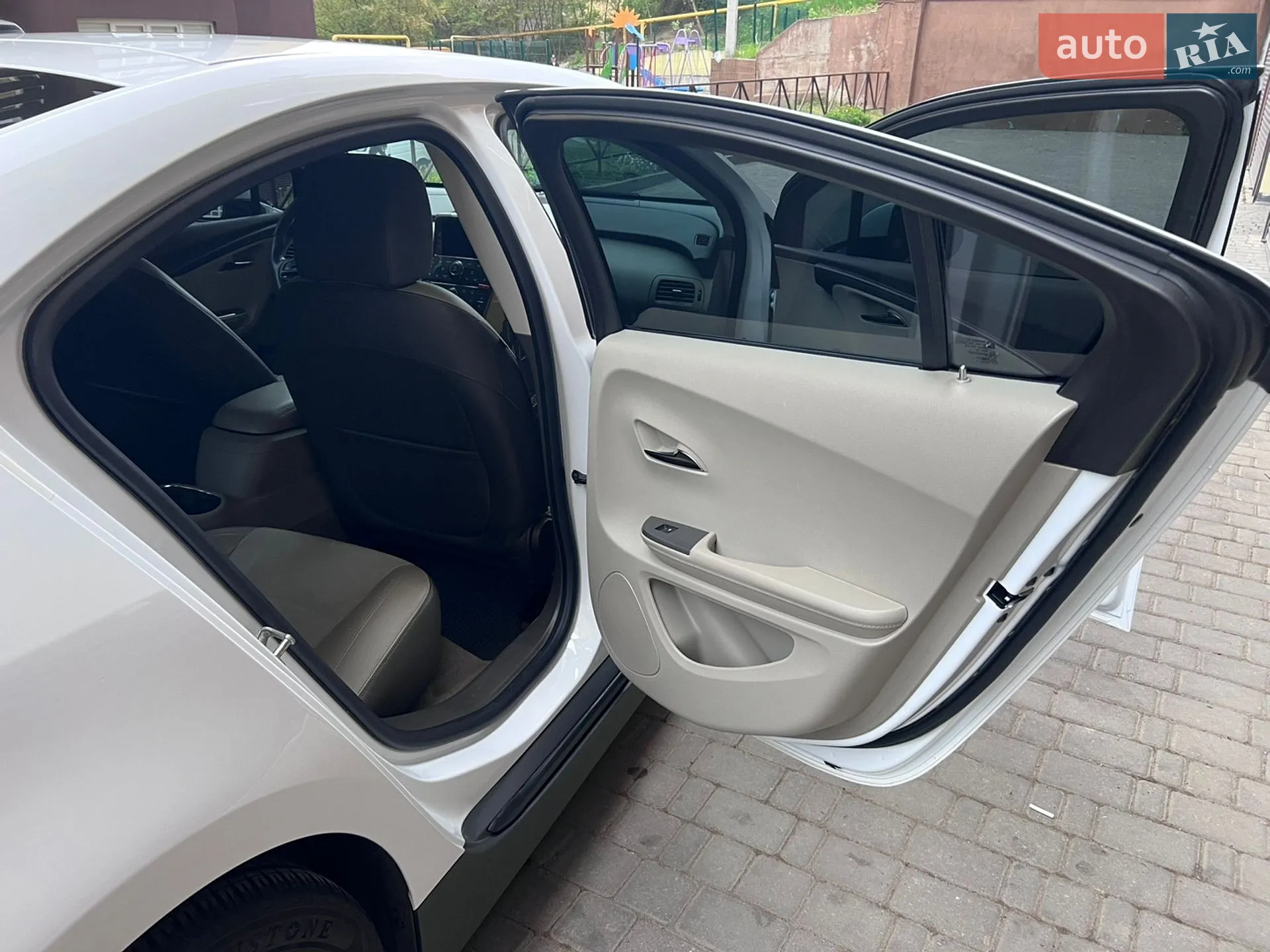2013 Chevrolet Volt - мініатюра 8