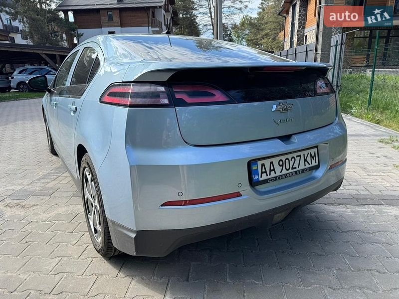 Хетчбек Chevrolet Volt 2012 в Києві