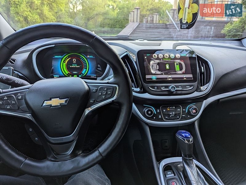 Хэтчбек Chevrolet Volt 2016 в Чернигове