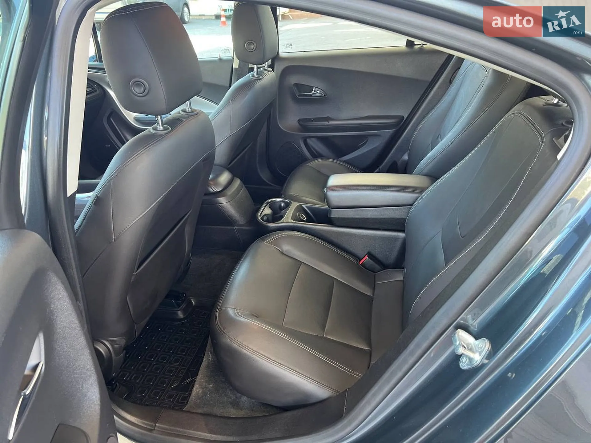 2012 Chevrolet Volt - мініатюра 15