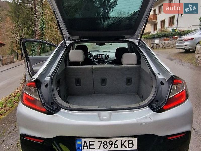 Хетчбек Chevrolet Volt 2017 в Києві фото 13 Хетчбек Chevrolet Volt 2017 в Києві