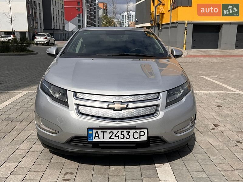 Хэтчбек Chevrolet Volt 2013 в Ивано-Франковске
