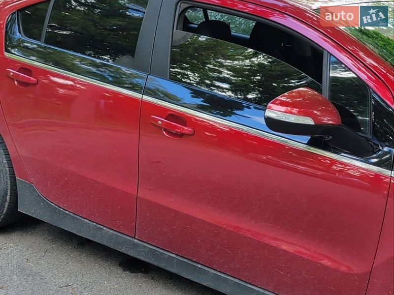 Хэтчбек Chevrolet Volt 2013 в Харькове