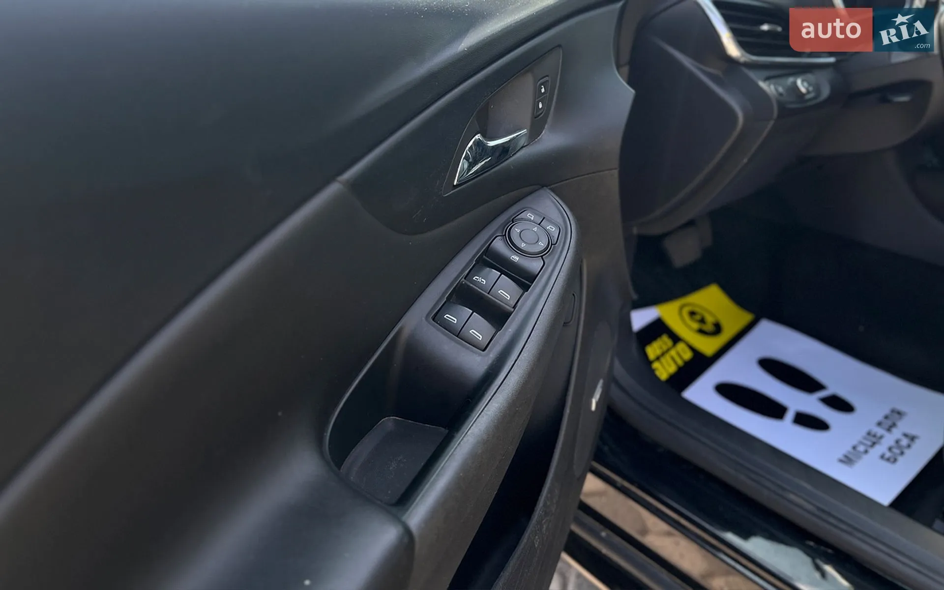 2016 Chevrolet Volt - мініатюра 10