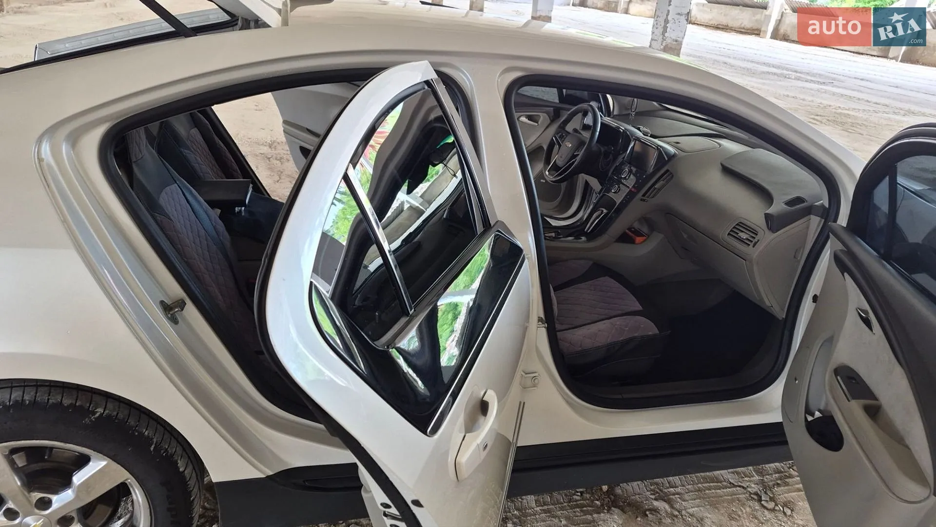 2013 Chevrolet Volt - мініатюра 16