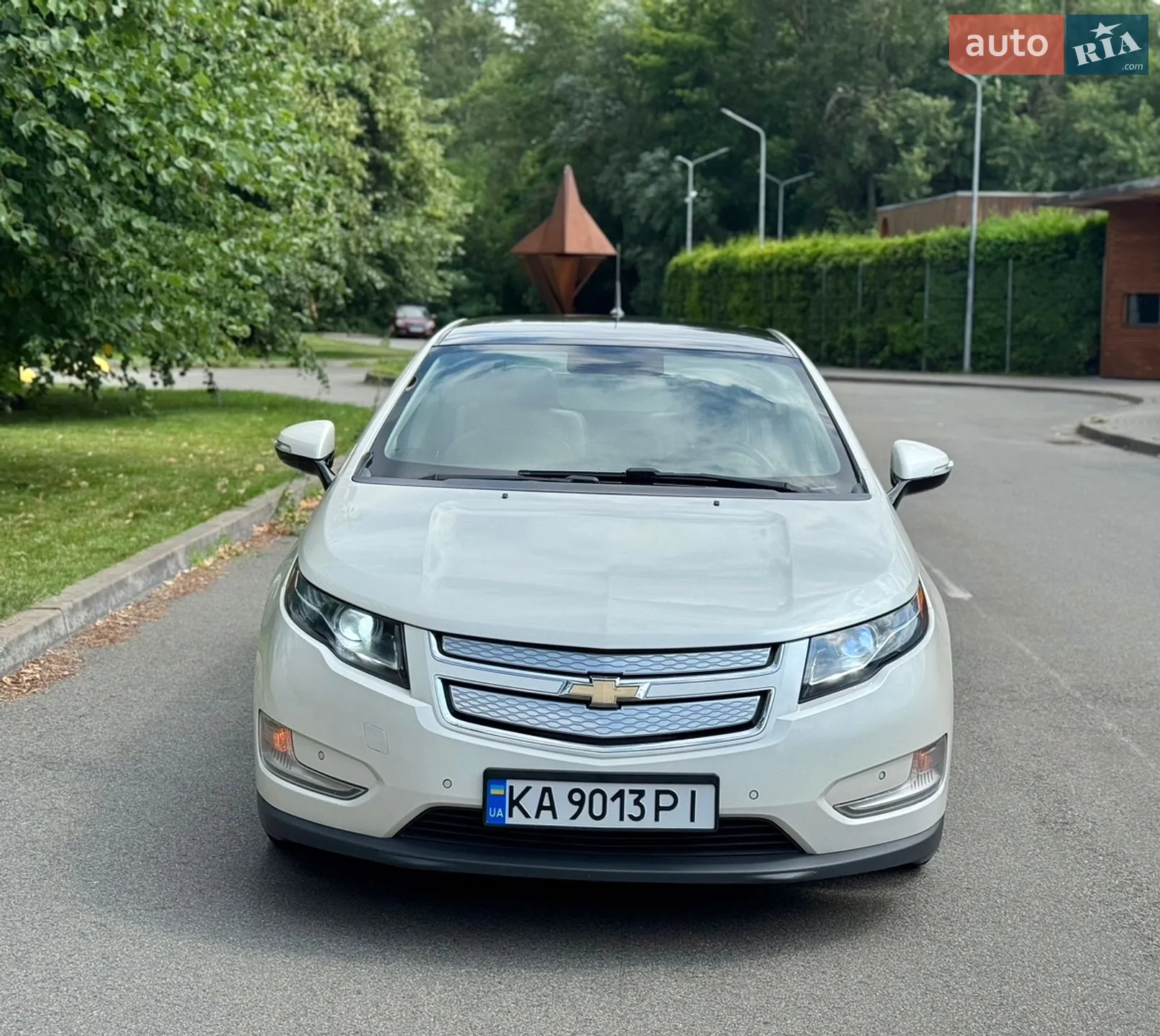 2011 Chevrolet Volt - мініатюра 11