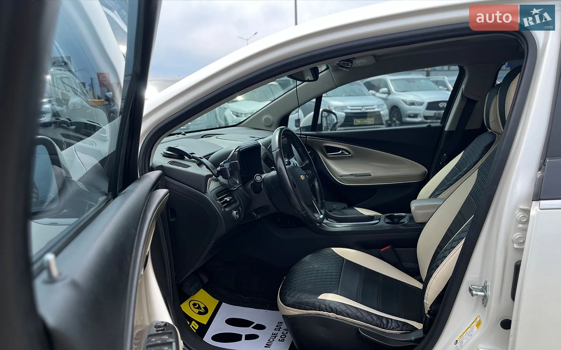 2011 Chevrolet Volt - мініатюра 9