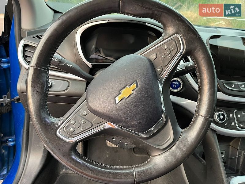 Хетчбек Chevrolet Volt 2016 в Чернігові