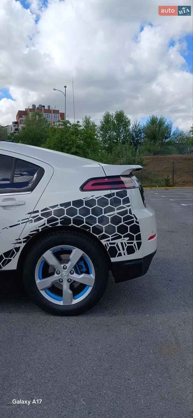 2011 Chevrolet Volt - мініатюра 11