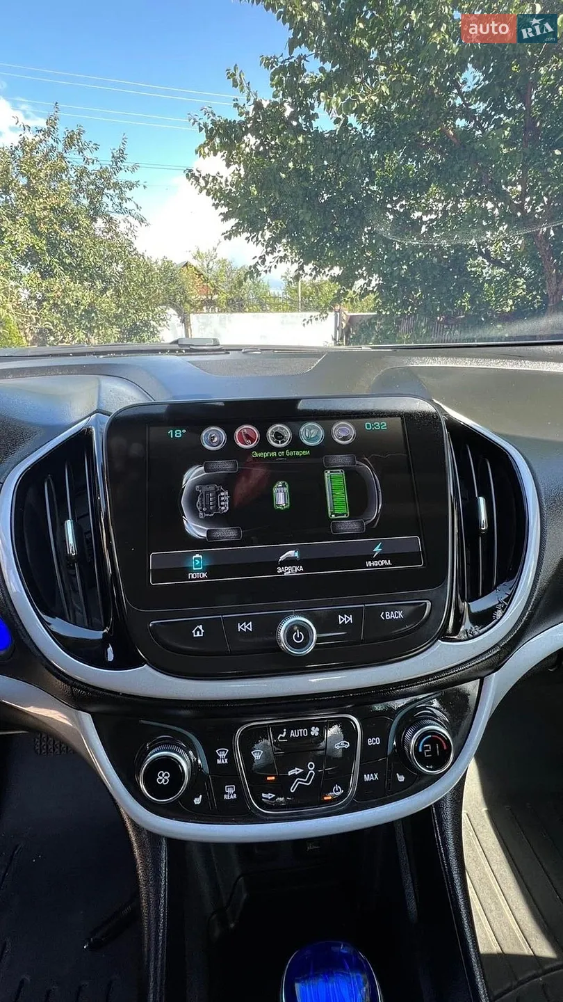 2016 Chevrolet Volt - мініатюра 10