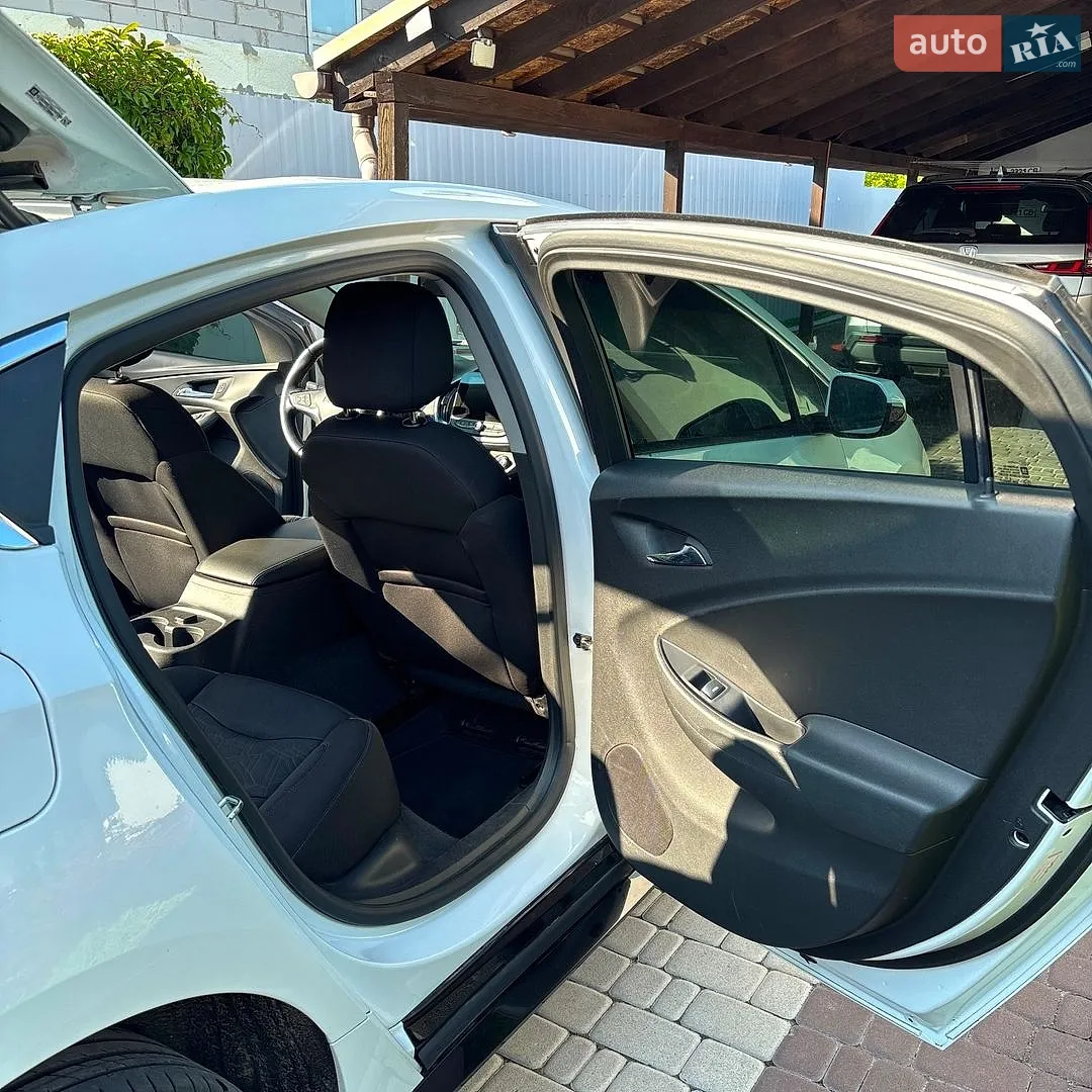 2016 Chevrolet Volt - мініатюра 6