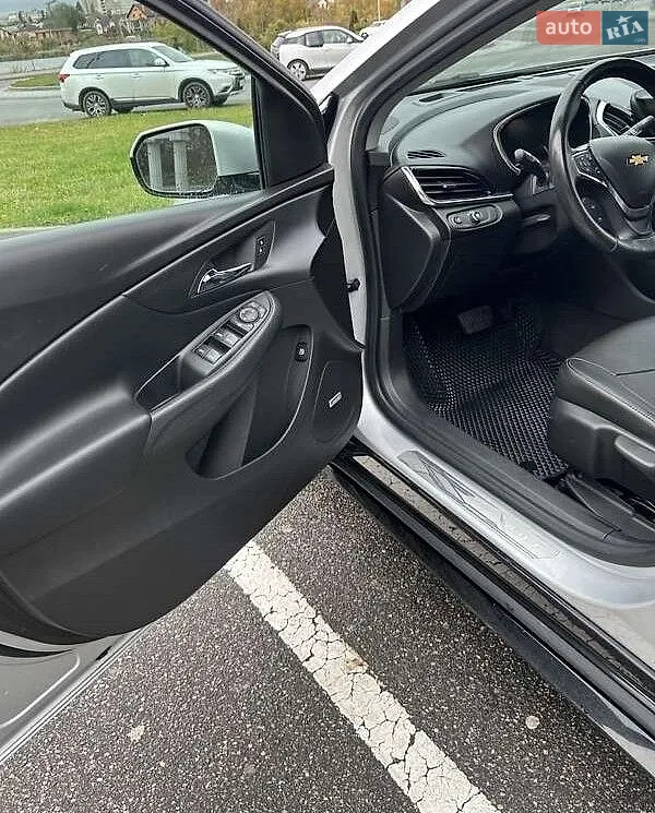 2017 Chevrolet Volt - мініатюра 8