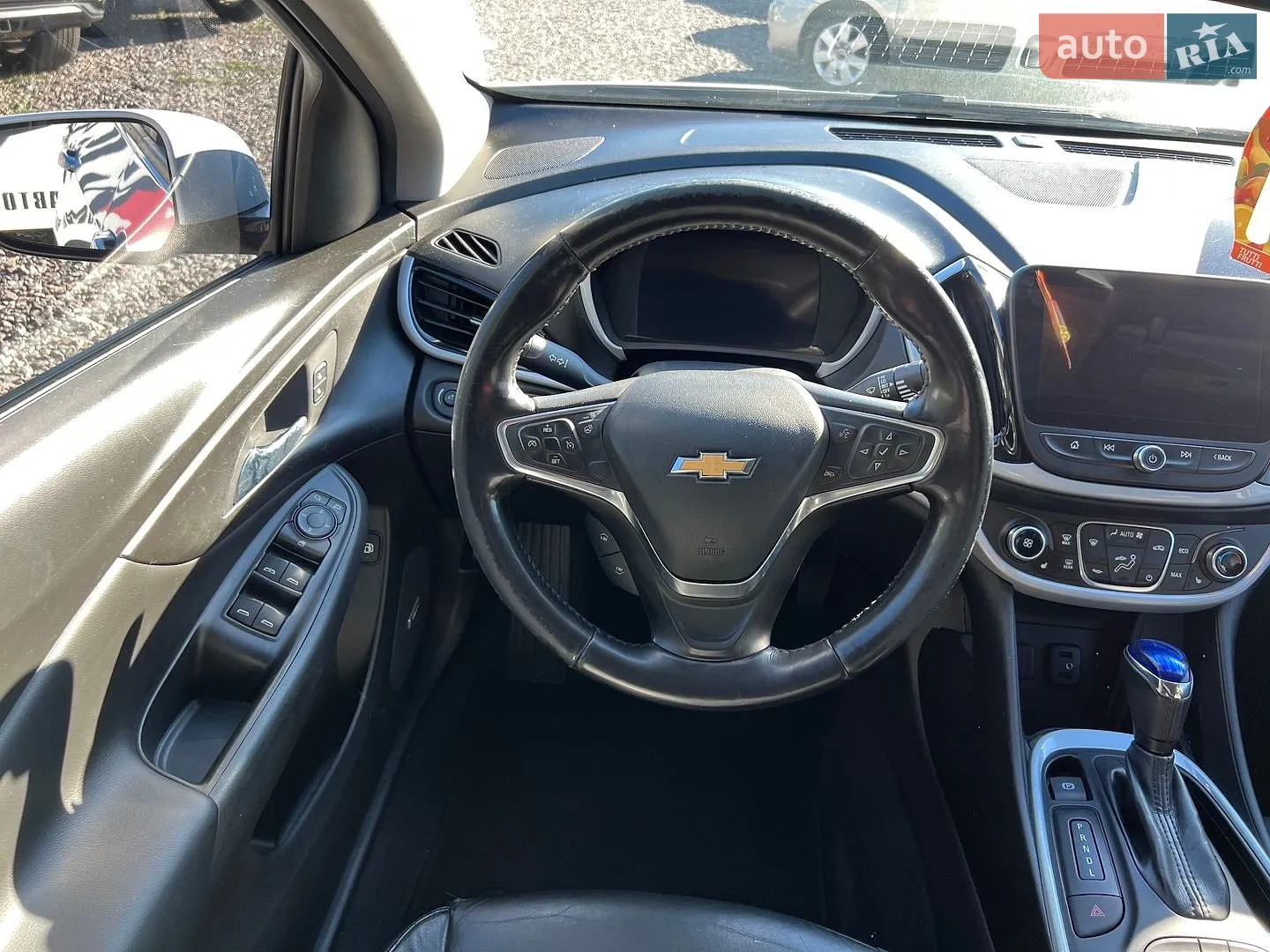 2017 Chevrolet Volt - мініатюра 10