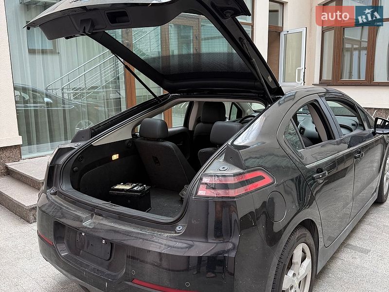 Хэтчбек Chevrolet Volt 2012 в Киеве
