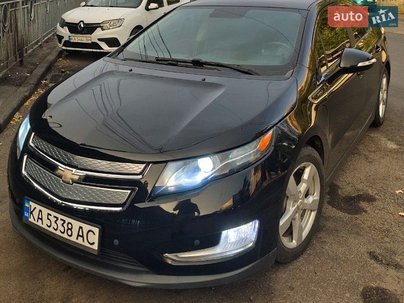 Хэтчбек Chevrolet Volt 2014 в Киеве