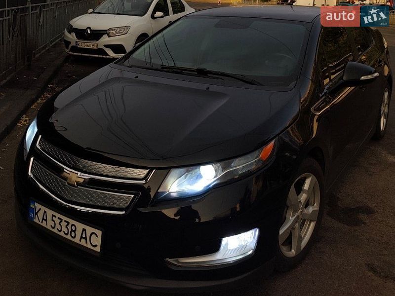 Хэтчбек Chevrolet Volt 2014 в Киеве