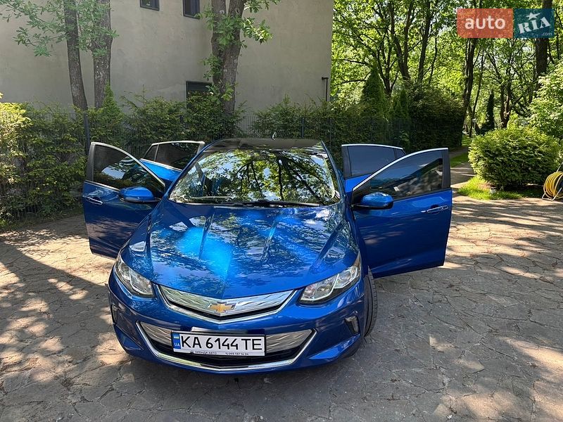 Хетчбек Chevrolet Volt 2016 в Києві