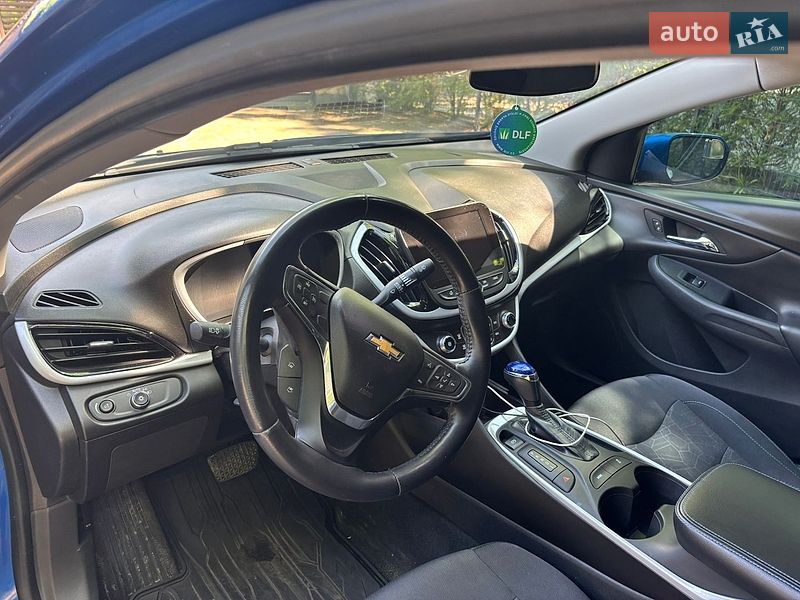 Хетчбек Chevrolet Volt 2016 в Києві