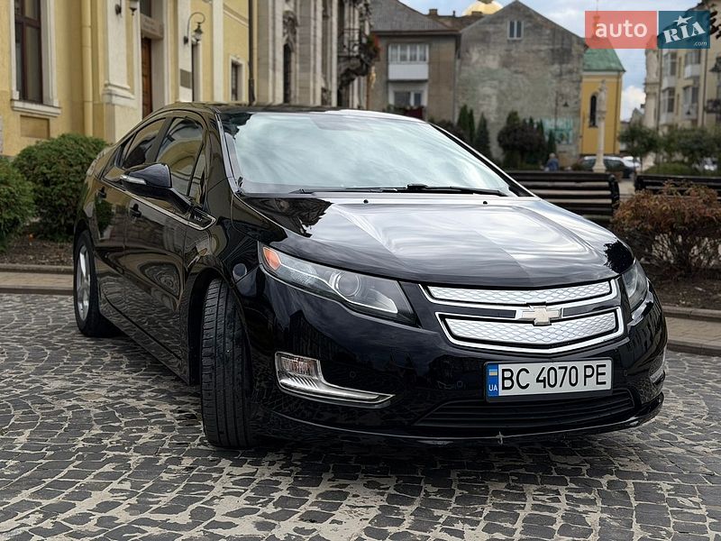 Хэтчбек Chevrolet Volt 2011 в Золочеве