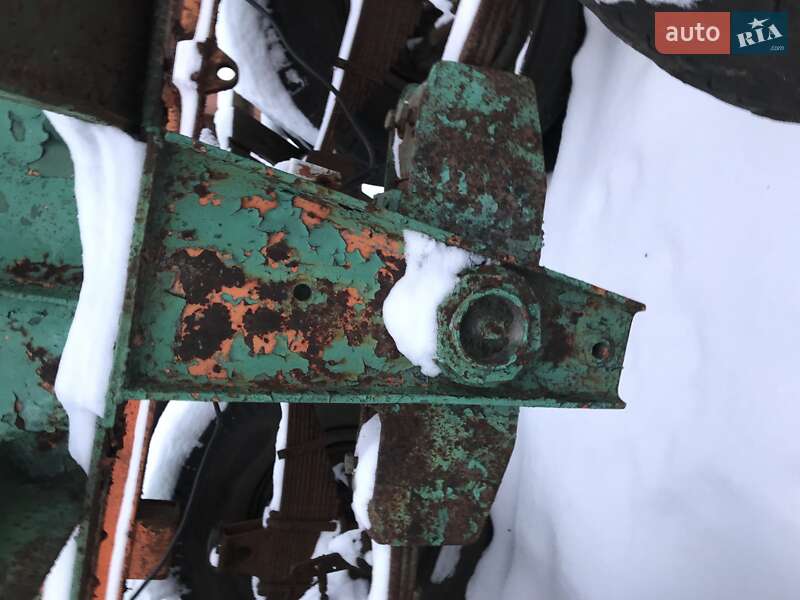 Контейнеровоз ЧМЗАП 5208 1982 в Харькове